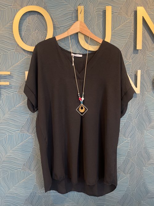 Necklace top in black