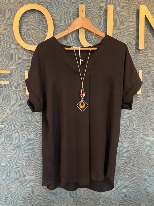 V neck top in black