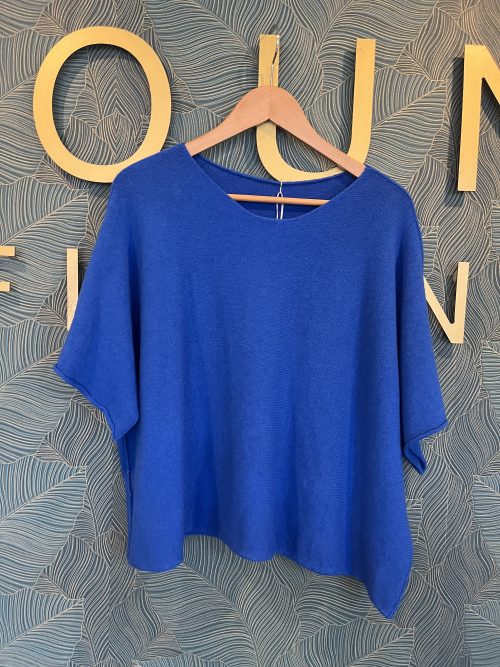Boxy top in cobalt