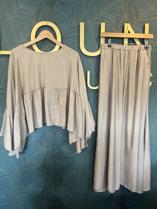Two piece in taupe