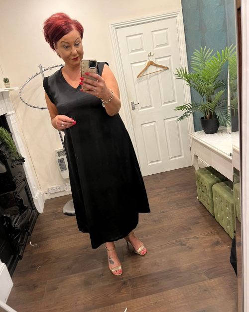Midi dress in black